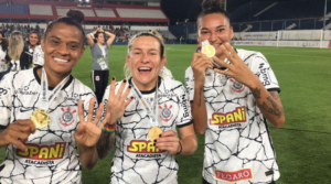 Após penta da Libertadores, jogadoras do Corinthians protestam contra a Conmebol