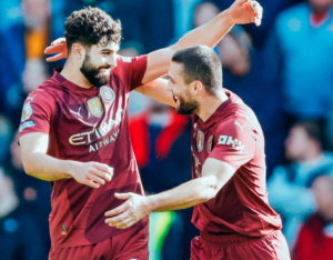 INGLÊS: Manchester City sofre contra lanterna, mas vira com gol aos 50 do 2º tempo e lidera