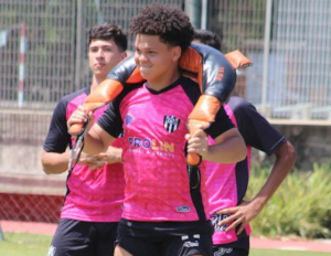 Isaac Xavier é o jogador mais pesquisado do mundo