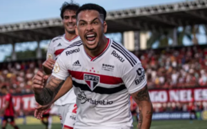No Brasileirão, São Paulo liga sinal de alerta por Libertadores