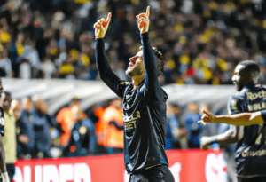 Fellipe Mateus marca após 5 meses e afasta Criciúma do Z-4: 