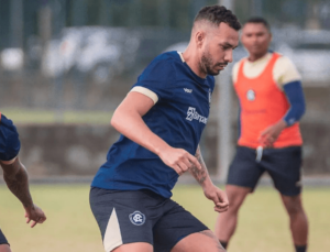 Remo surpreende ao rescindir com volante; Lateral também está de saída