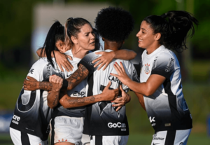 LIBERTADORES FEMININA: Corinthians vence Boca Juniors-ARG e vai disputar penta