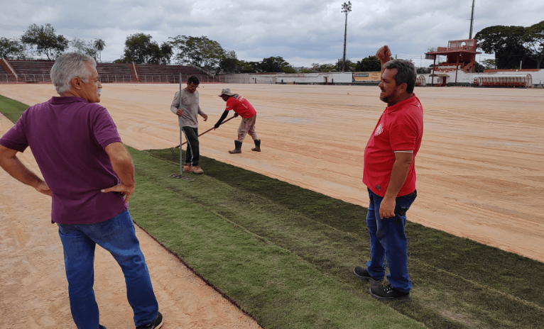 Paulistão: Noroeste instala novo gramado no Alfredão 2 Noroeste Alfredão