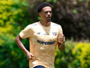 Jamal Lewis deve ser titular no São Paulo contra o Criciúma