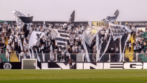 Figueirense quita salários com elenco e derruba Transfer Ban