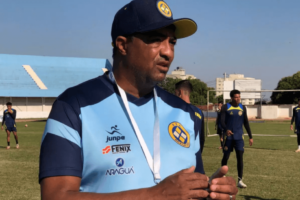 Treinador Vaguinho Santos comenta expectativa para temporada 2025