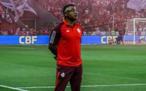 Roger diz que empate do Internacional  teve gosto de vitória