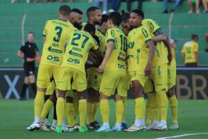 Seleção FI da Série B com os destaques da 32ª rodada; Jorginho é o treinador