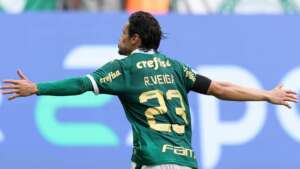 Palmeiras volta a ter jogador com 100 gols após 30 anos