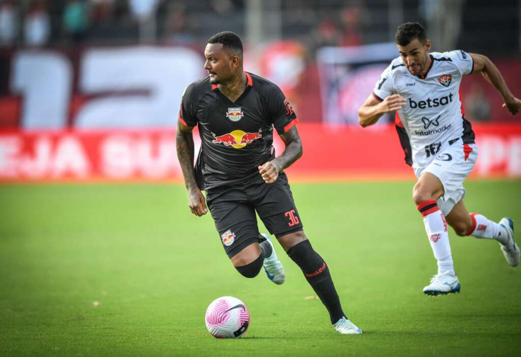 Vitória 1 x 0 Red Bull Bragantino – Fugiu do Z4 e empurrou o Corinthians de volta na degola