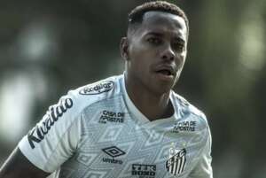 Robinho terá julgamento de habeas corpus retomado pelo STF