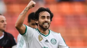 Valdivia tem casa sendo alvo de buscas da polícia