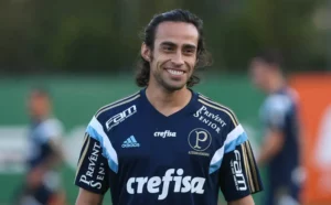Valdivia, ex-Palmeiras, é preso no Chile por crime sexual