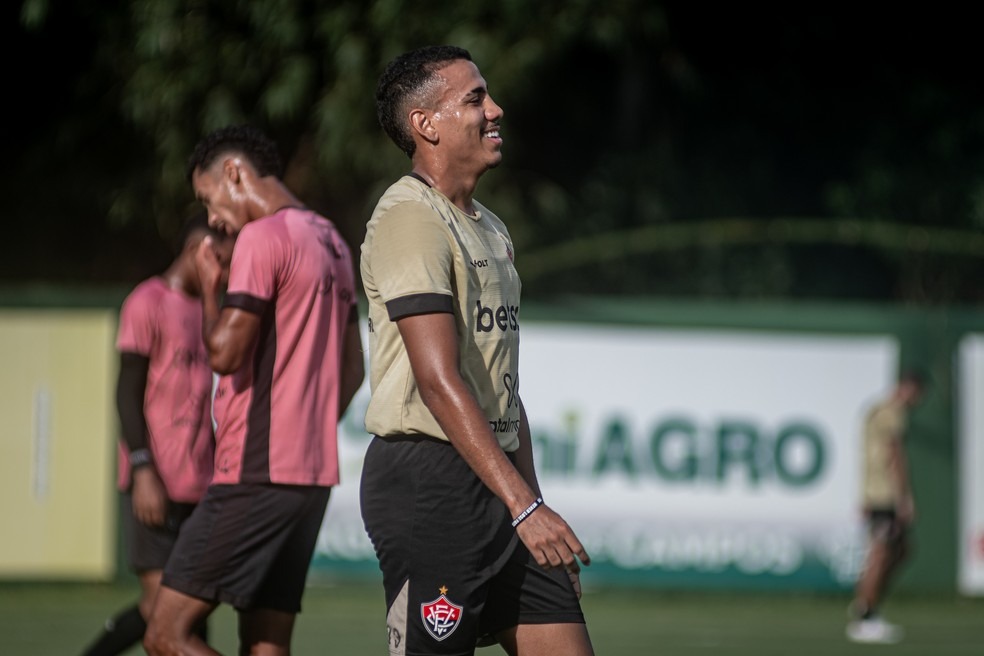 Vitória manifesta interesse em renovar com três jogadores para 2025 (Foto: Victor Ferreira / EC Vitória)