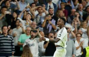 ESPANHOL: Vinícius Júnior faz golaço, Real Madrid bate o Villarreal e encosta no Barcelona