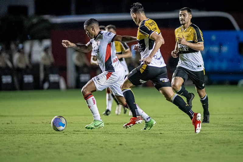 Criciúma não vence uma partida há mais de um mês (Foto: Victor Ferreira/EC Vitória)