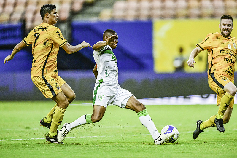 Amazonas 1 x 0 América-MG - Onça Pintada tira sonho do Coelho (Foto: Mourão Panda / América)