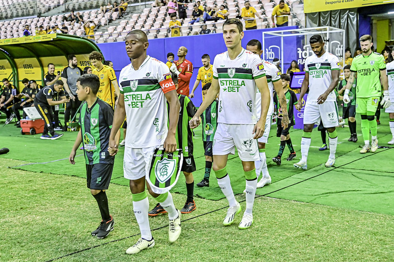 Serafim destaca sucesso do Amazonas na Série B: "Gratificante" (Foto: Mourão Panda / América)