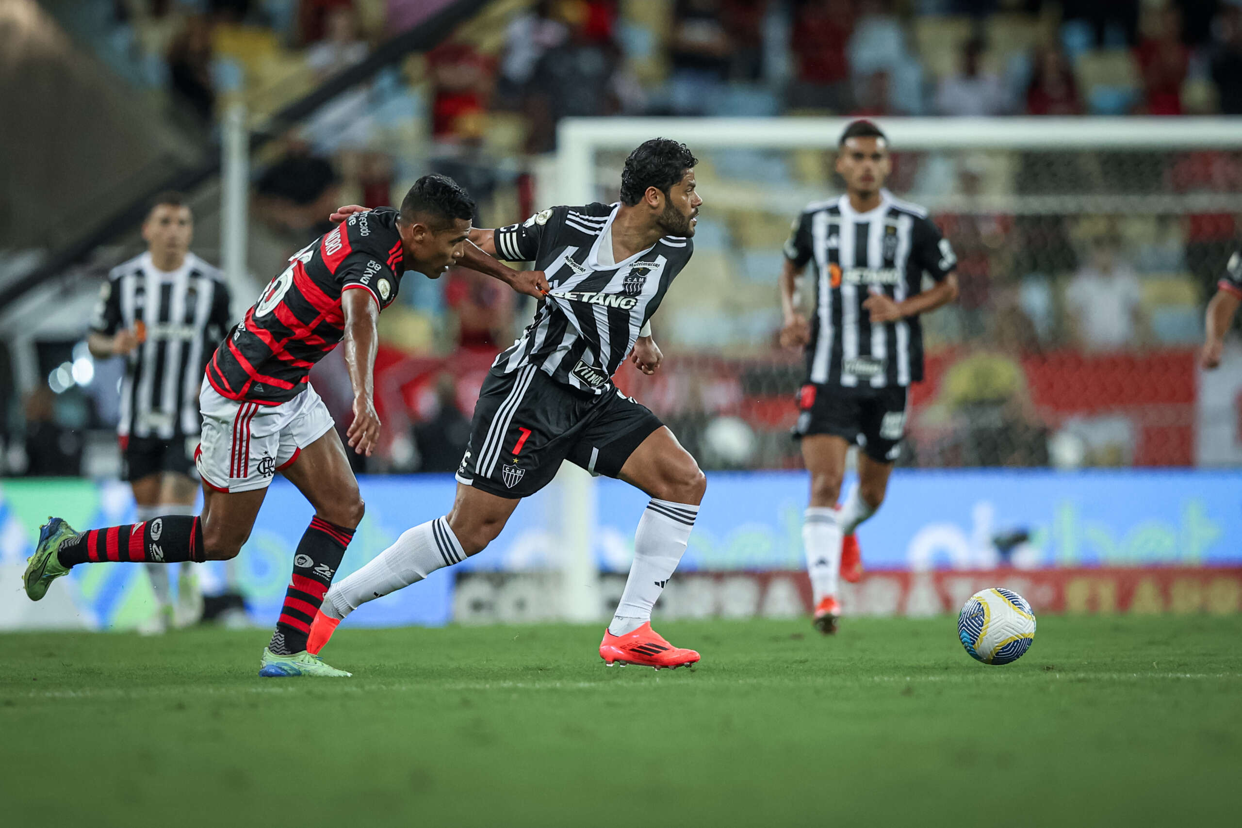 Flamengo e Atlético-MG empatam no Maracanã