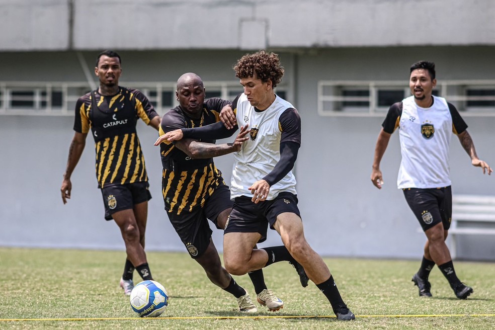 Capitão do Amazonas lamenta time fora da briga pelo acesso ( Foto: João Normando/Amazonas FC)