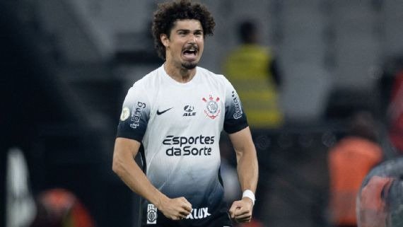 André Ramalho em campo pelo Corinthians