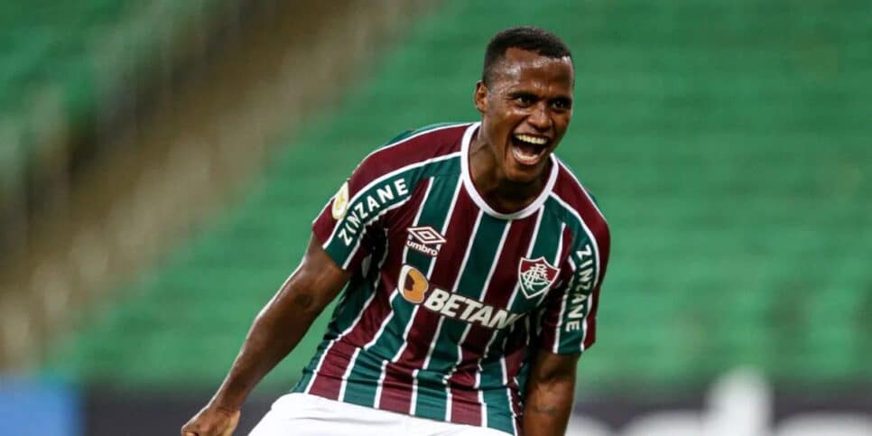 Arias em ação pelo Fluminense