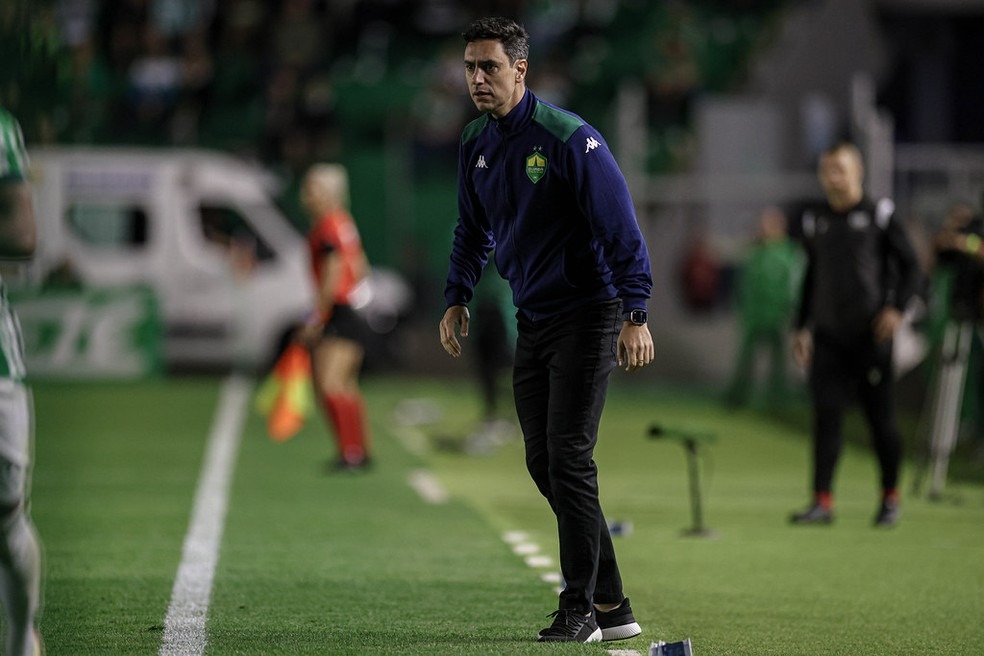 Técnico do Cuiabá lamenta 'detalhes' em empate com o Juventude (Foto: AssCom Dourado)