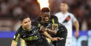 Botafogo 3 x 0 Vasco - Título do Brasileirão mais perto