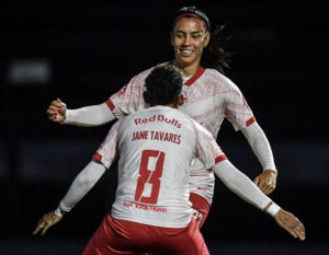 COPA PAULISTA FEMININA: Red Bull Bragantino goleia o Santos e fica perto do título