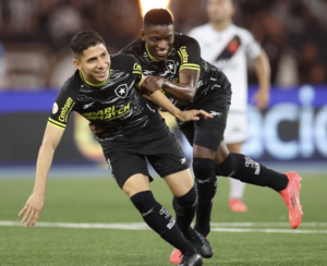 Botafogo aumenta chances de título sobre o Palmeiras; veja probabilidades