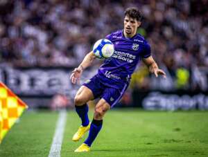 Ceará 2 x 0 Avaí - Vozão está vivo e adia acesso do Santos