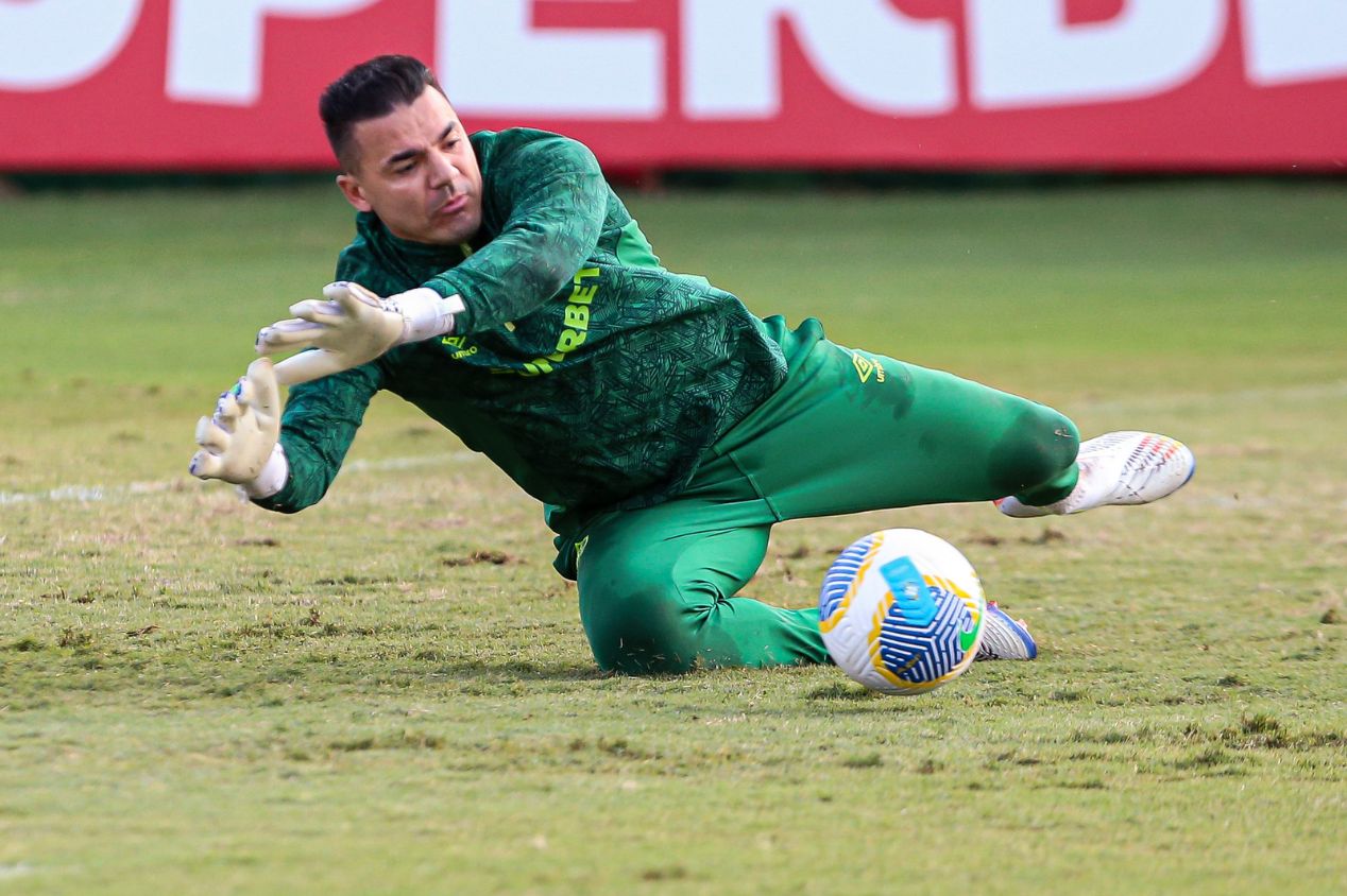 Felipe Alves em ação pelo Fluminense