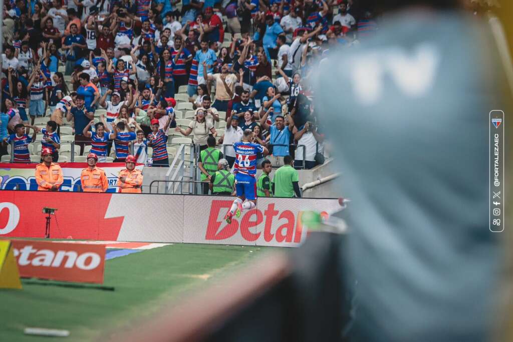 Fortaleza bate Vasco e mantem briga pelo titulo 3