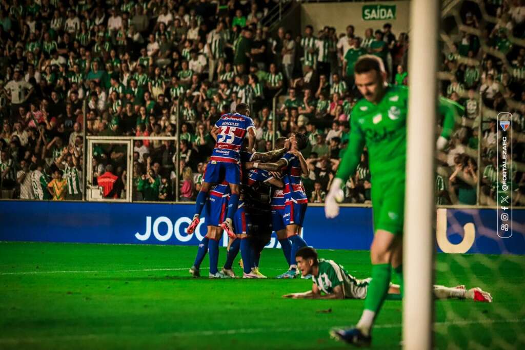 BRASILEIRÃO: Vitória e Fortaleza vencem e deixam Z4 embolado