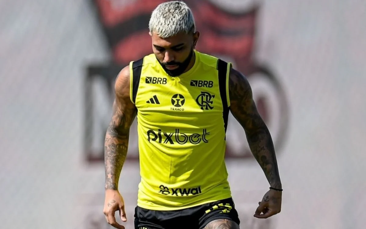 Gabi durante treino do Flamengo