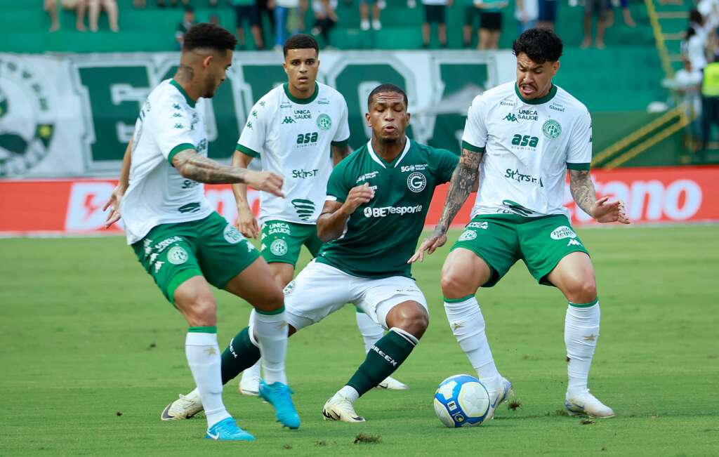 Guarani é derrotado pelo Goiás e vê chances de permanência na Série B diminuírem ainda mais