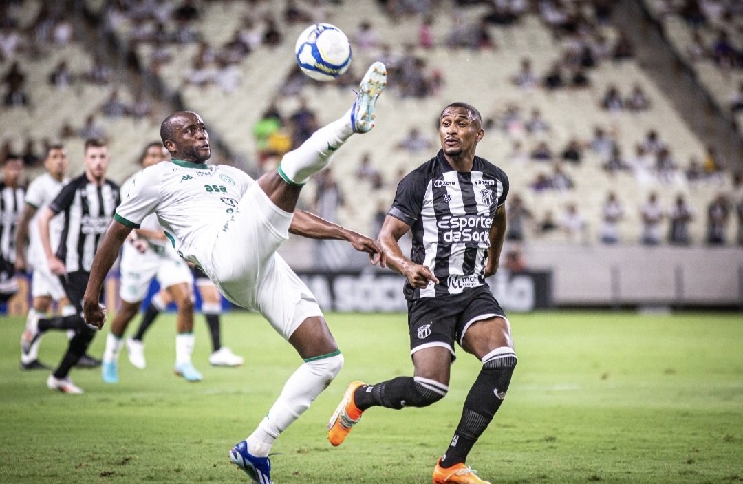 Guarani e Ceara se enfrentam na Serie B