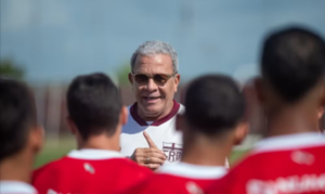 Hélio dos Anjos revela permanência no CRB para a Série B 2025