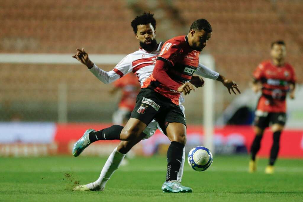 Ituano 1 x 2 CRB - Galo da Pajuçara respira e afunda adversário (Foto: Divulgação/Ituano)