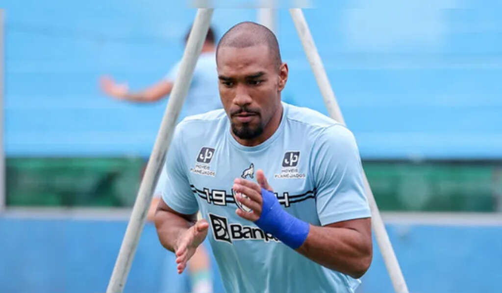 Lateral do Paysandu reclama de arbitragem e projeta “final” em Campinas