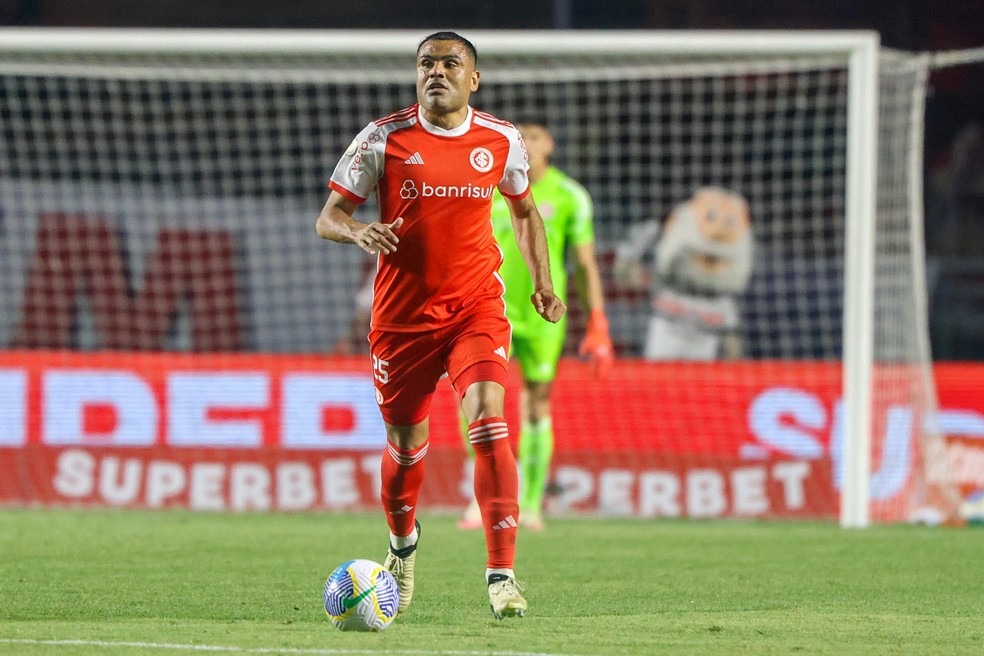 Internacional se aproxima de renovação com zagueiro lesionado (Foto: Ricardo Duarte/Inter)