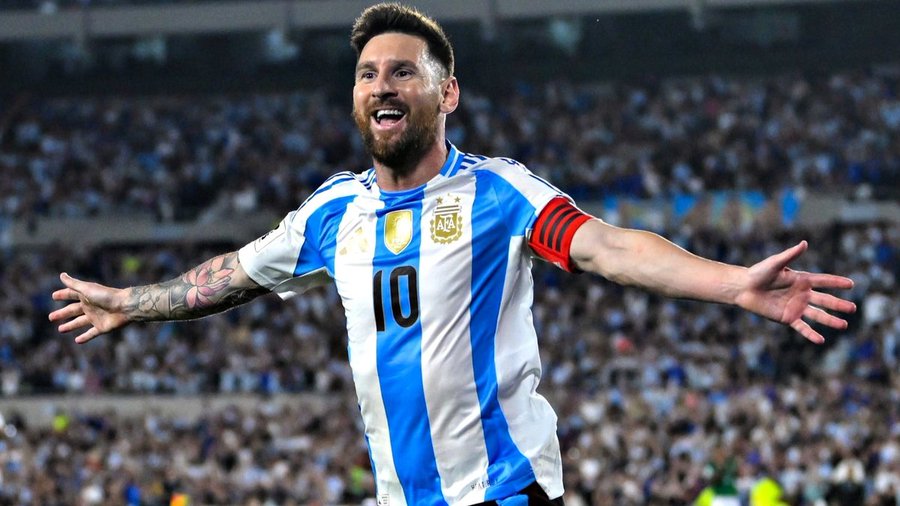 Técnico da Argentina anuncia lista para as Eliminatórias com Messi e Almada