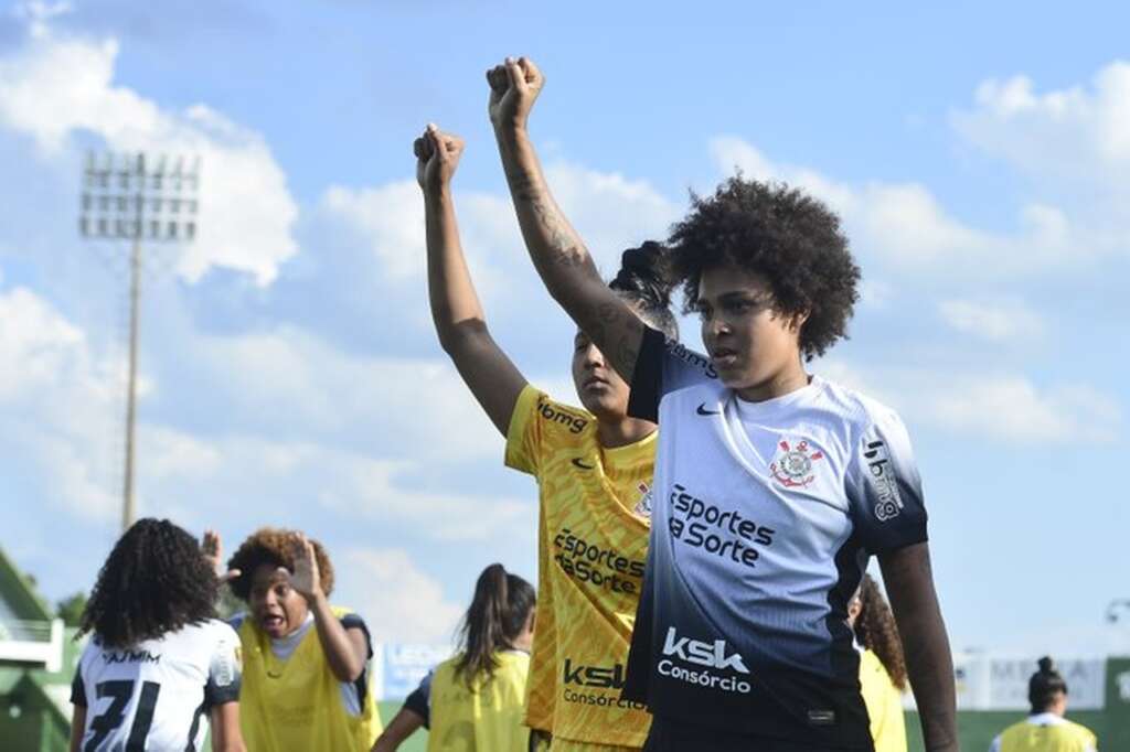 Palmeiras bate Corinthians e conquista o Paulistao Feminino 5