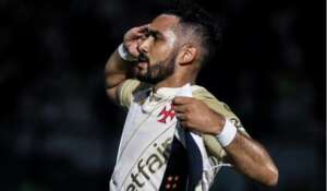 Vasco com Philippe Coutinho no banco e sem Payet no Castelão