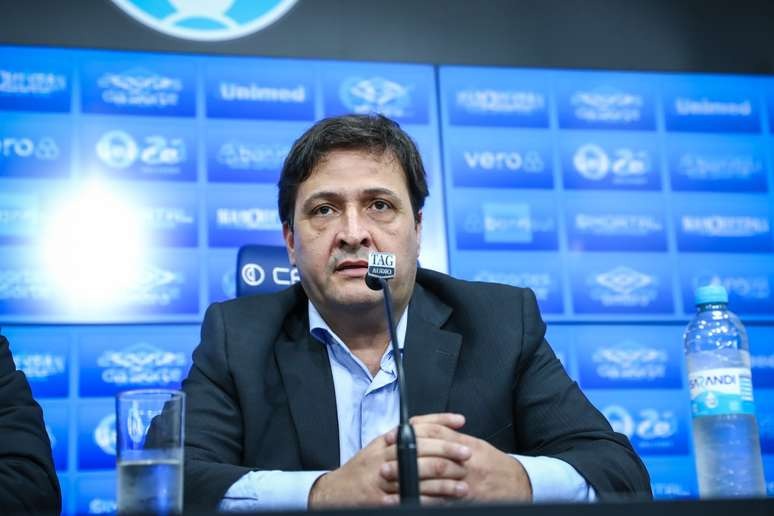 Presidente do Grêmio ataca jornalista antes de decisão na Série A (Foto: Lucas Uebel/Grêmio)