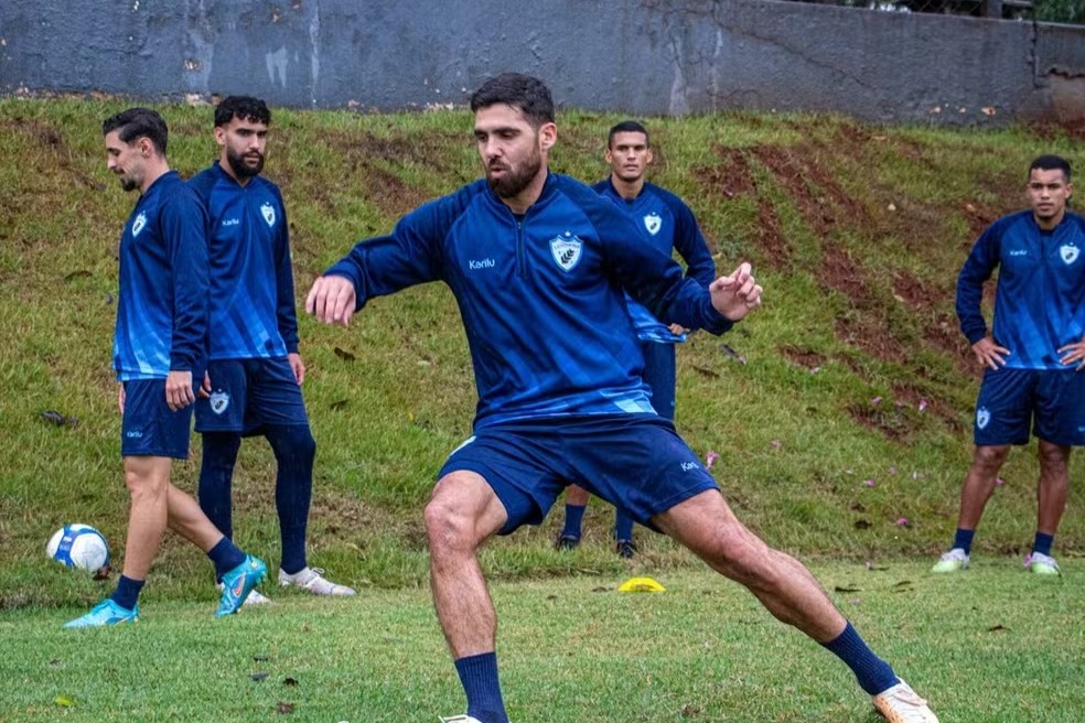 Náutico fecha com zagueiro ex-Guarani e Londrina (Foto: Rafael Martins/Londrina EC)