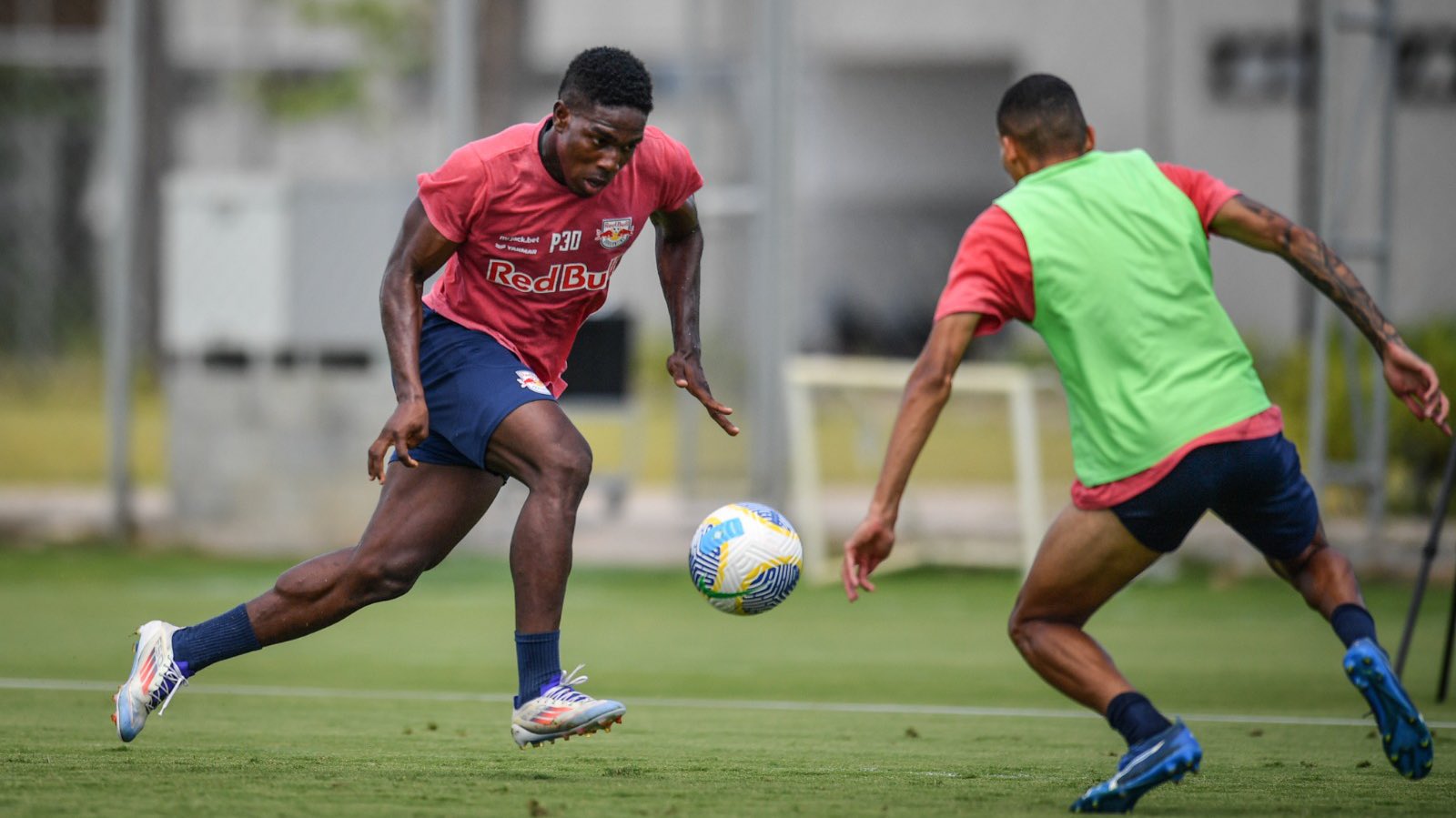 Red Bull Bragantino mantém time titular em busca da reabilitação