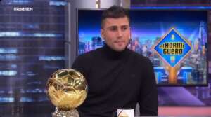 Rodri vê Vini Jr. como um dos melhores, mas cobra evolução: 'Tem que melhorar'