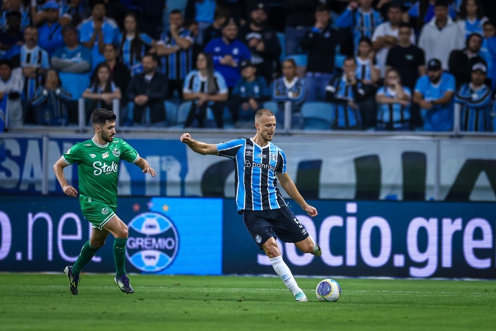 Grêmio pode perder zagueiro titular para enfrentar o Cruzeiro (Foto: Lucas Uebel/Grêmio)